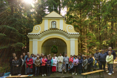 Hasnbrunn-Zajeci-pramen-mse-svata-cerven-2024-19